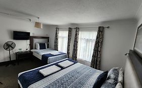 Gatwick Castle B&B